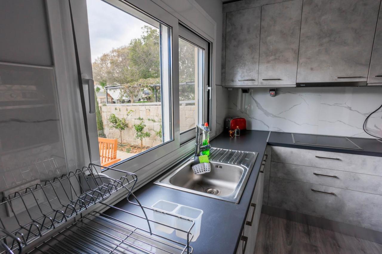 Electra Modern Apartment With Cozy Garden Ηράκλειο Κρήτης Εξωτερικό φωτογραφία